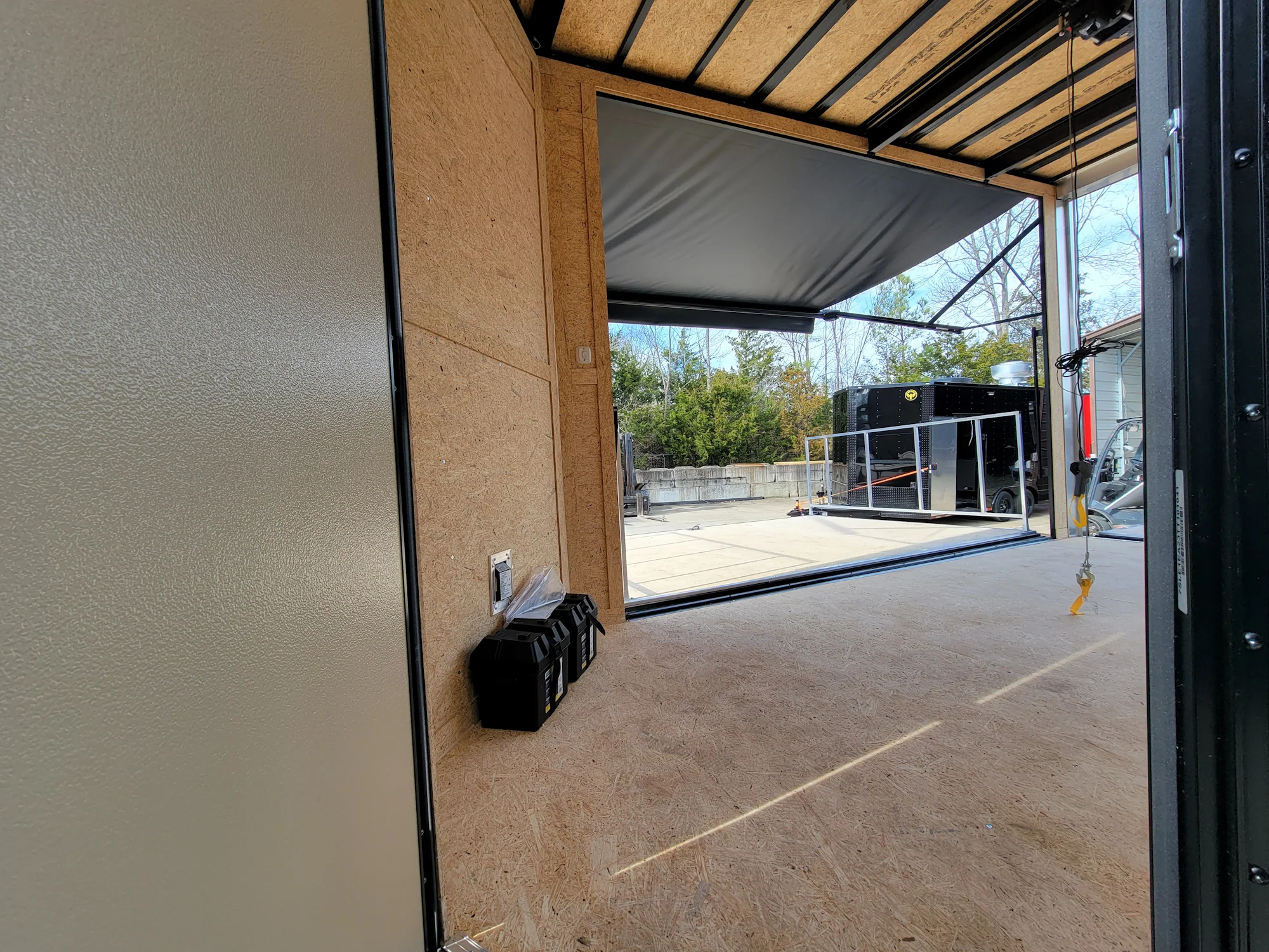 0-8.5-x-14-custom-stage-trailer-cobalt-blue-with-blackout-11.webp 8.5' x 14' Custom Stage Trailer Cobalt Blue With Blackout