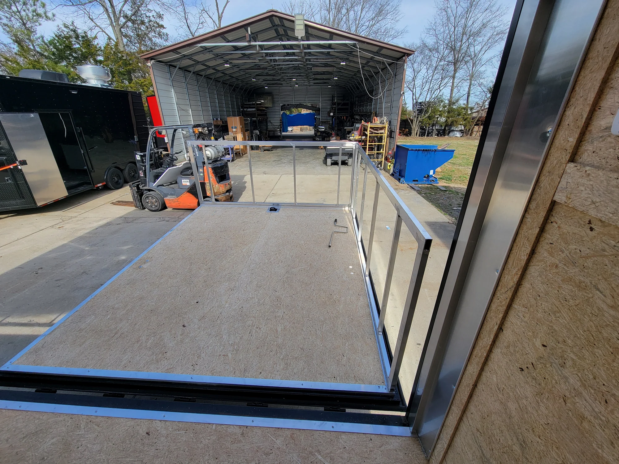 0-8.5-x-14-custom-stage-trailer-cobalt-blue-with-blackout-15.webp 8.5' x 14' Custom Stage Trailer Cobalt Blue With Blackout