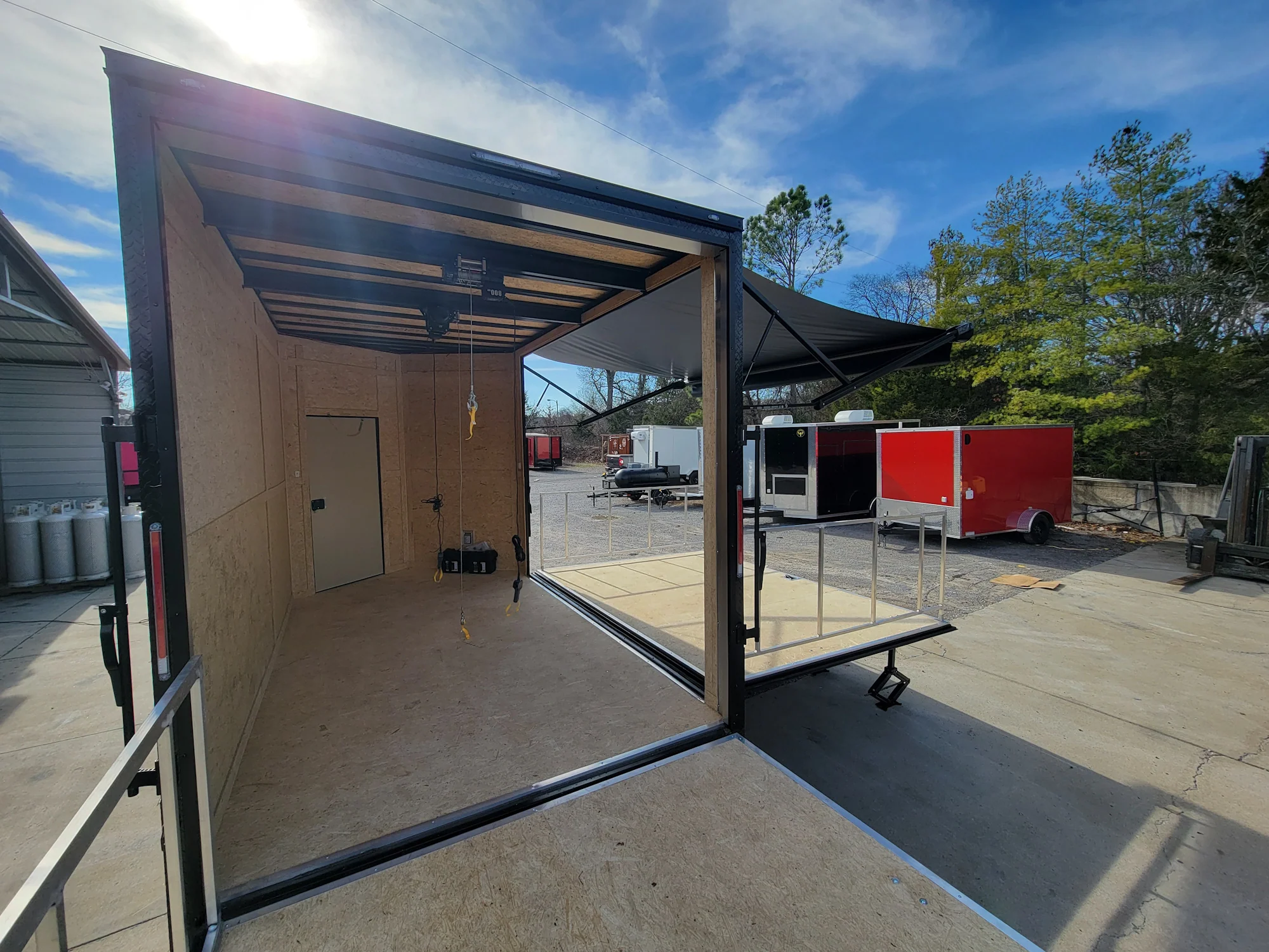 0-8.5-x-14-custom-stage-trailer-cobalt-blue-with-blackout-16.webp 8.5' x 14' Custom Stage Trailer Cobalt Blue With Blackout