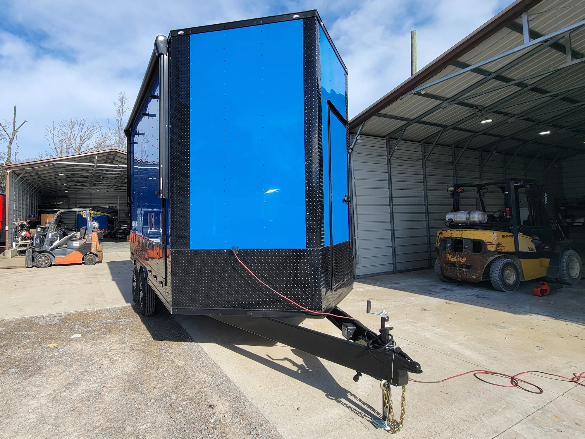 0-8.5-x-14-custom-stage-trailer-cobalt-blue-with-blackout-22.webp 8.5' x 14' Custom Stage Trailer Cobalt Blue With Blackout