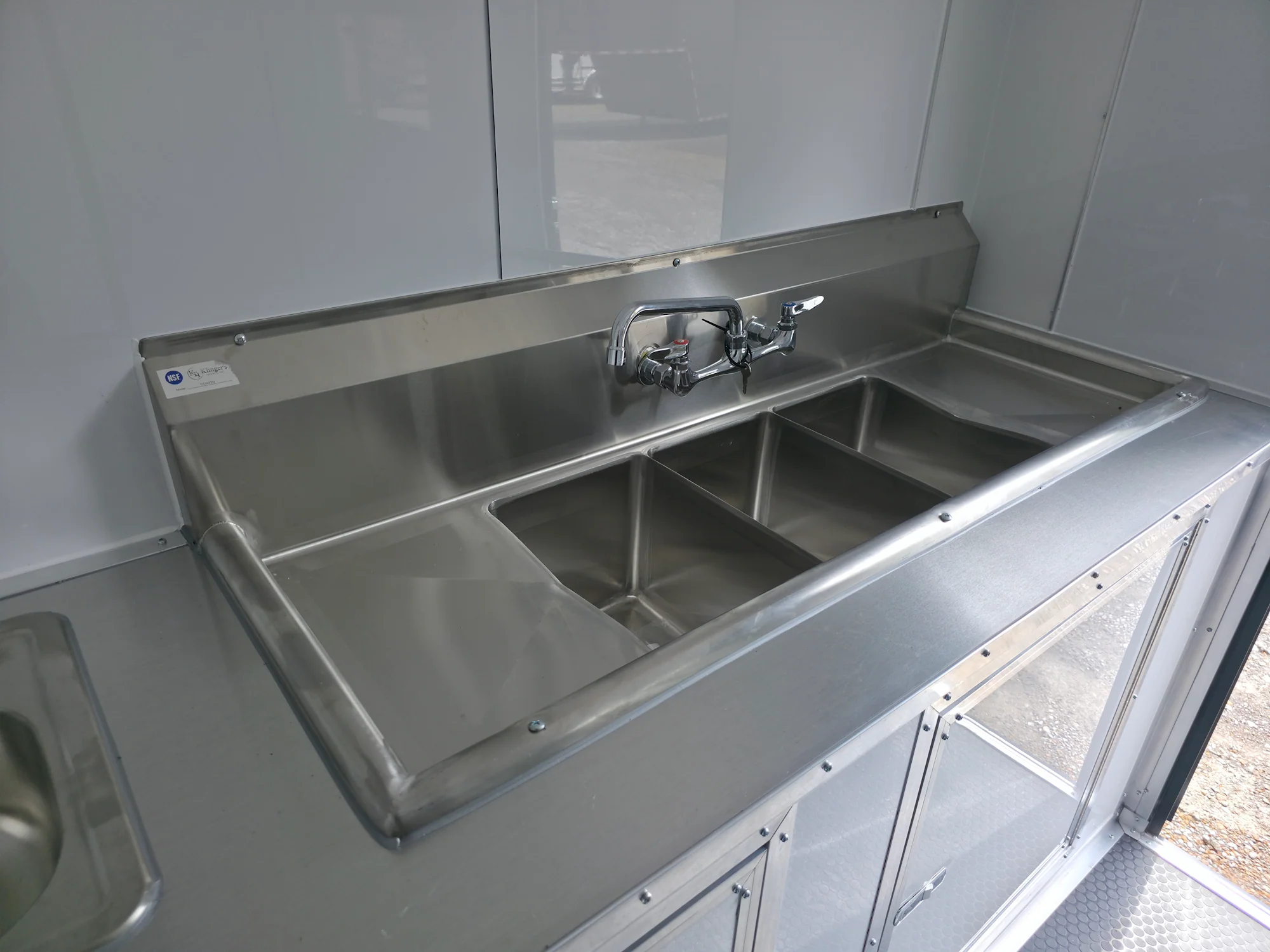 10-7-x-12-water-blue-concession-trailer-flat-front-food-event-catering-16.webp 7' X 12' Water Blue Concession Trailer Flat Front Food Event Catering