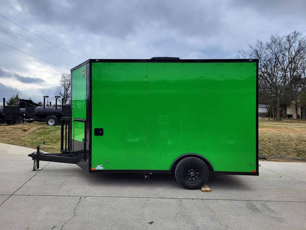 1009-8.5x12-elite-concession-food-trailer-merchandising-with-blackout-pkg-45.jpg 8.5x12 Elite Concession Food Trailer Merchandising with Blackout Pkg
