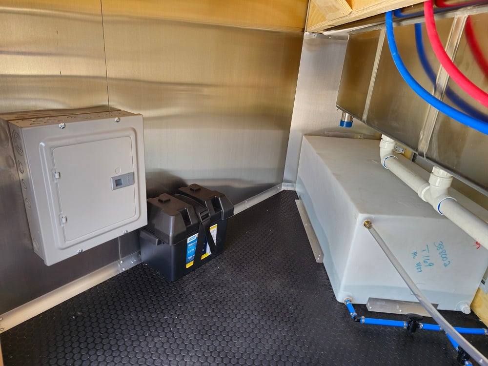 1009-8.5x12-elite-concession-food-trailer-merchandising-with-blackout-pkg-61.jpg 8.5x12 Elite Concession Food Trailer Merchandising with Blackout Pkg