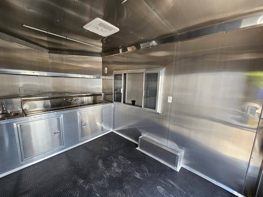 1009-8.5x12-elite-concession-food-trailer-merchandising-with-blackout-pkg-68.jpg 8.5x12 Elite Concession Food Trailer Merchandising with Blackout Pkg