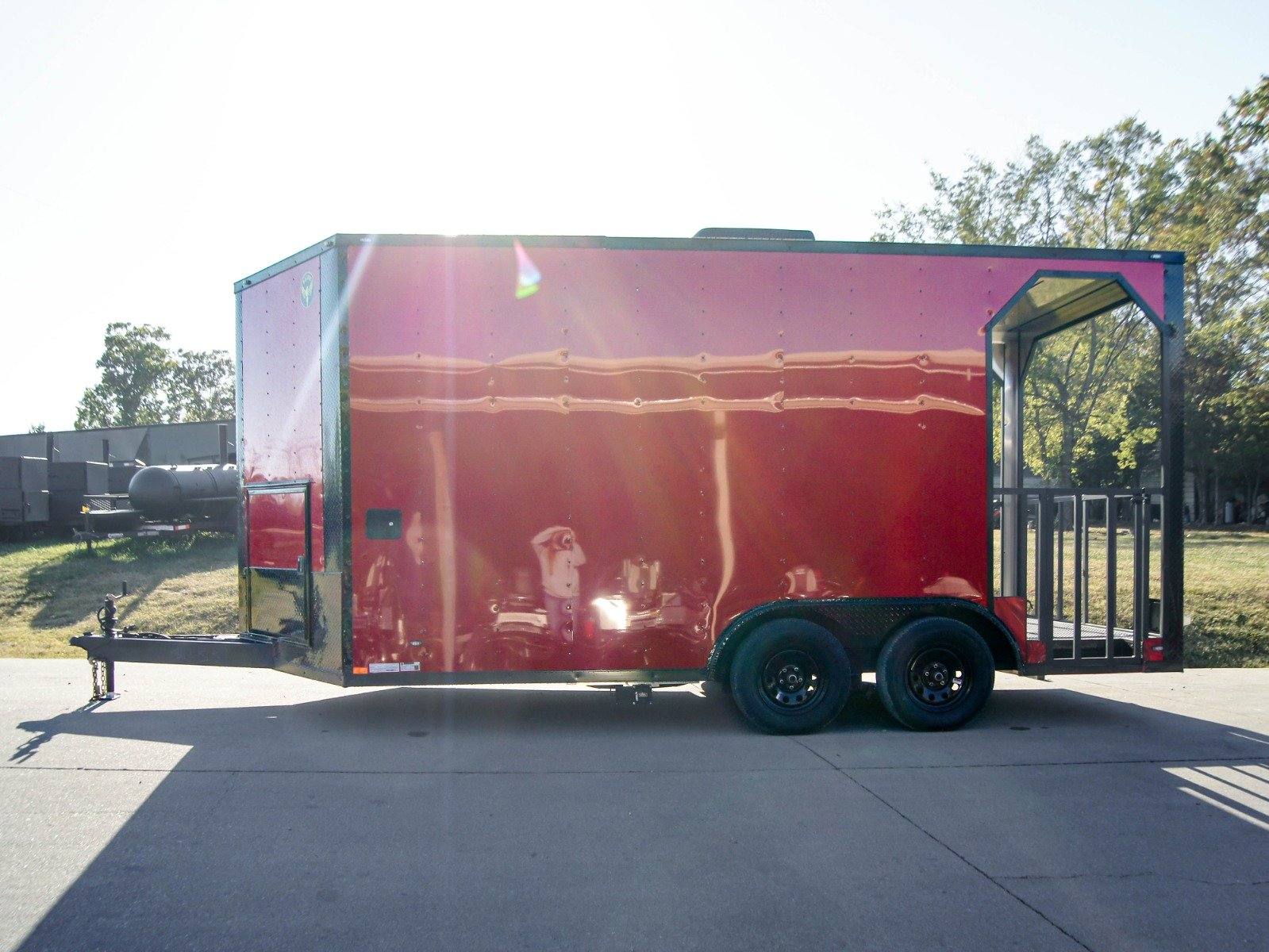 1011-8.5x16-elite-porch-concession-food-trailer-merchandising-with-blackout-pkg-18.jpg 8.5x16 Elite Porch Concession Food Trailer Merchandising with Blackout Pkg