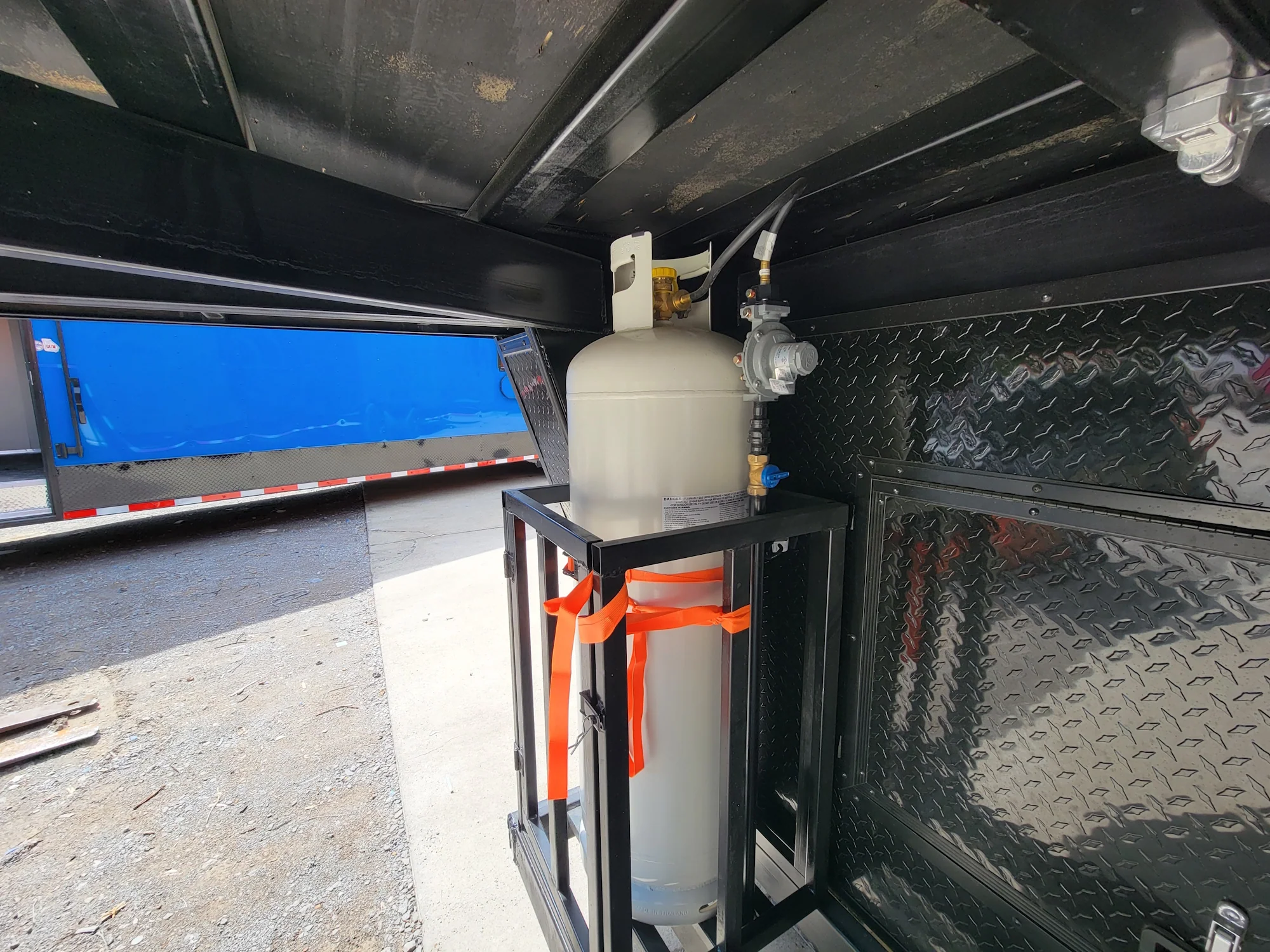 1017-8.5-x-32-gooseneck-concession-mobile-business-trailer-fully-loaded-premium-build-19.webp 8.5’ x 32’ Gooseneck Concession / Mobile Business Trailer – Fully Loaded Premium Build