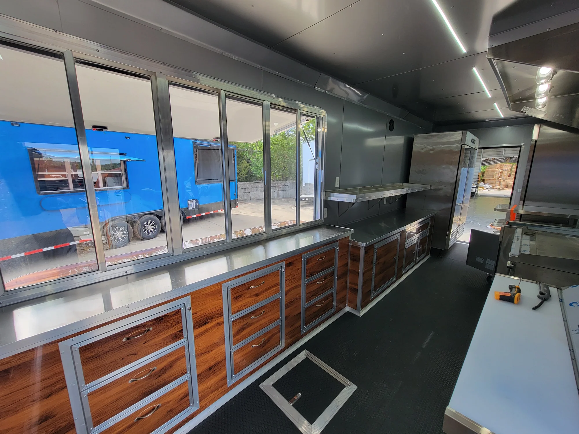 1017-8.5-x-32-gooseneck-concession-mobile-business-trailer-fully-loaded-premium-build-29.webp 8.5’ x 32’ Gooseneck Concession / Mobile Business Trailer – Fully Loaded Premium Build