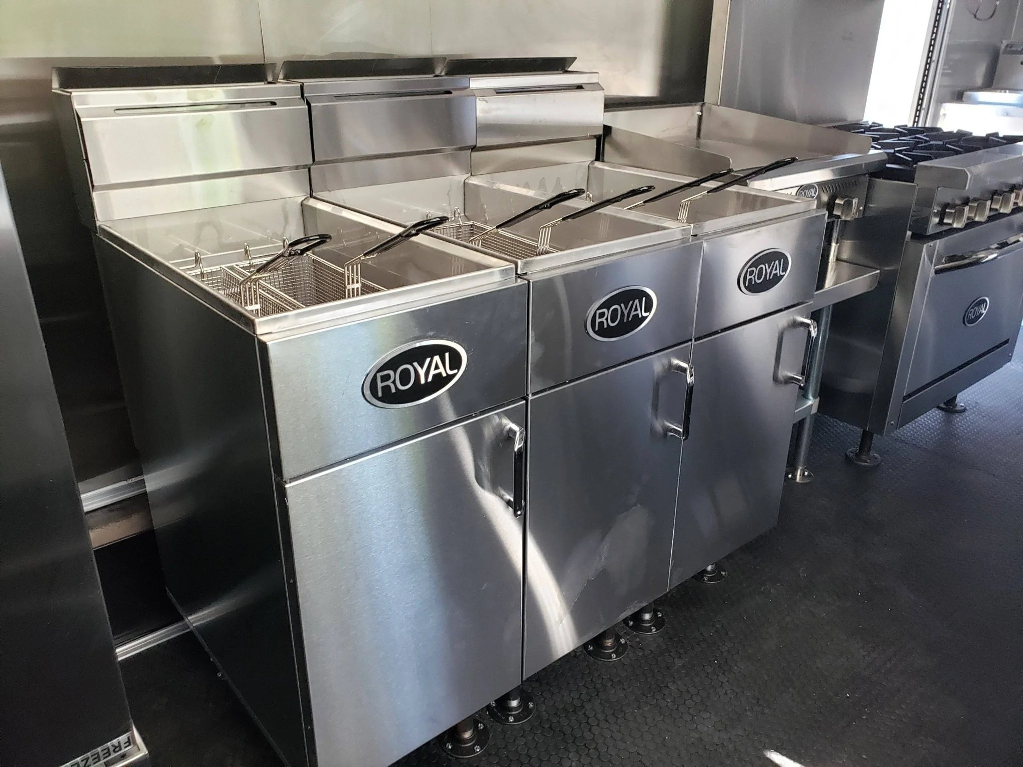 1027-black-out-8.5-x-28-porch-style-concession-food-trailer-27.webp Black Out 8.5' x 28' Porch Style Concession Food Trailer