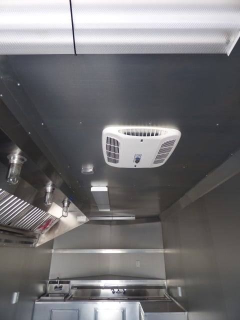 1044-concession-trailer-8.5-x-16-red-food-event-catering-6.jpg Concession Trailer 8.5 X 16 Red - Food Event catering