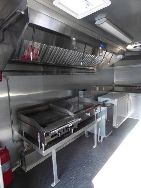 1047-concession-trailer-8.5-x-18-red-food-event-catering-12.jpg Concession Trailer 8.5 X 18 Red - Food Event Catering
