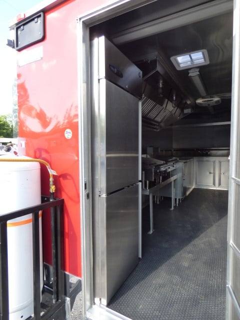 1047-concession-trailer-8.5-x-18-red-food-event-catering-3.jpg Concession Trailer 8.5 X 18 Red - Food Event Catering
