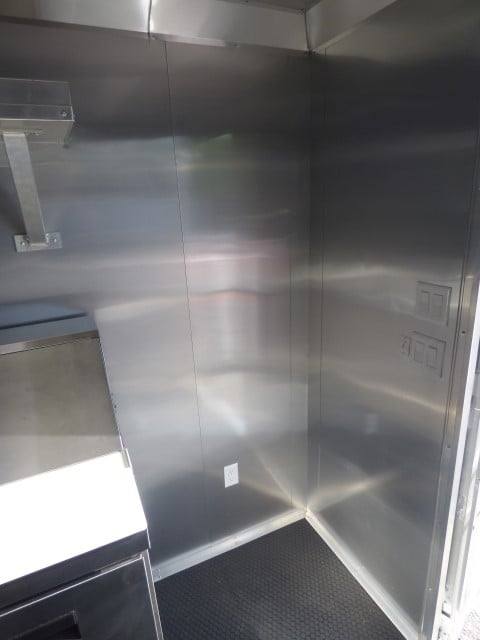 1047-concession-trailer-8.5-x-18-red-food-event-catering-4.jpg Concession Trailer 8.5 X 18 Red - Food Event Catering