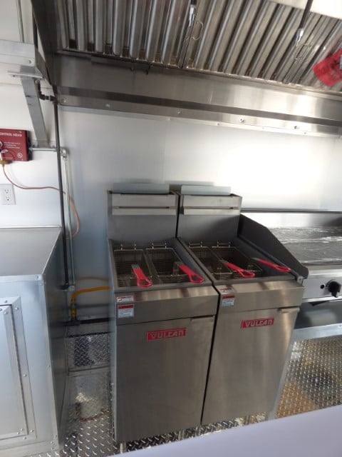 1049-concession-trailer-8.5-x-20-black-food-event-catering-46.jpg Concession Trailer 8.5 X 20 Black - Food Event Catering