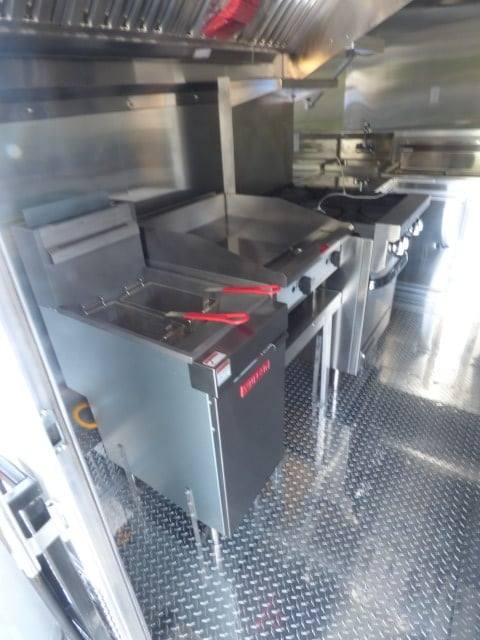 1053-concession-trailer-8.5-x-20-white-bbq-food-event-catering-55.jpg Concession Trailer 8.5 X 20 White BBQ Food Event Catering