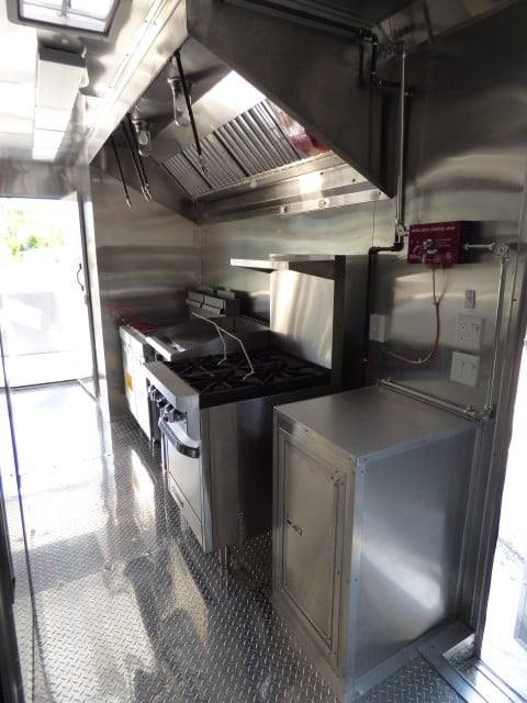 1061-concession-trailer-8.5-x-26-white-food-event-catering-5.jpg Concession Trailer 8.5 X 26 White Food Event Catering