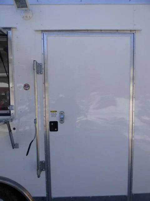 1075-concession-trailer-8.5-x-15-white-food-event-catering-22.webp Concession Trailer 8.5' X 15' White - Food Event Catering