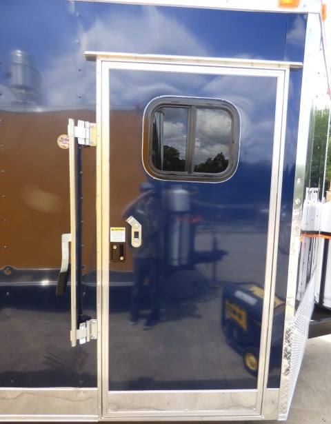 1086-concession-trailer-8.5-x-16-indigo-blue-food-event-catering-5.jpg Concession Trailer 8.5' X 16' Indigo Blue - Food Event Catering