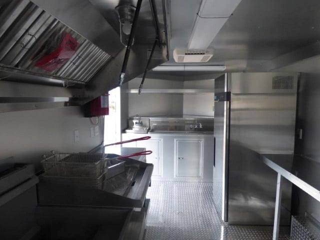 1094-concession-trailer-8.5-x-16-white-vending-and-event-catering-8.jpg Concession Trailer 8.5' X 16' White - Vending and Event Catering