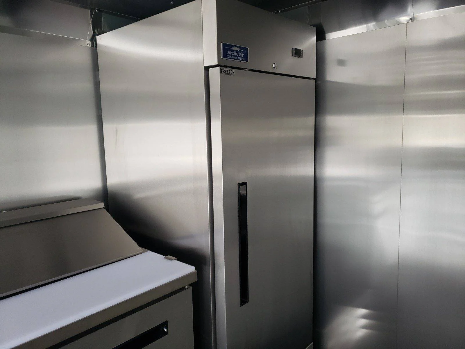 1096-concession-trailer-8.5-x-16-white-food-event-catering-13.webp Concession Trailer 8.5' X 16' White Food Event Catering
