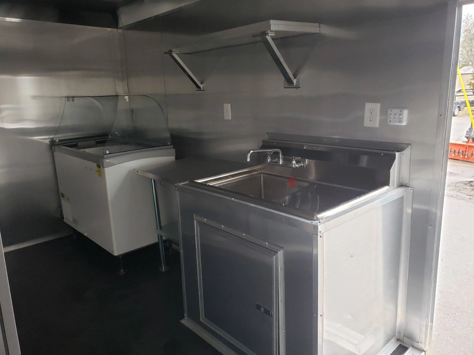 1096-concession-trailer-8.5-x-16-white-food-event-catering-6.webp Concession Trailer 8.5' X 16' White Food Event Catering