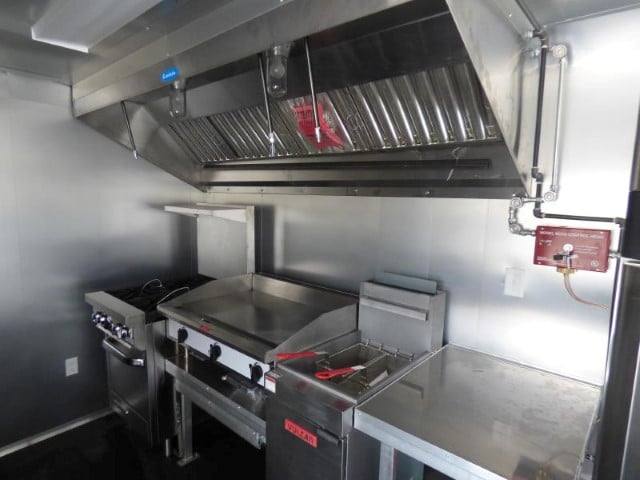 1102-concession-trailer-8.5-x-17-red-food-event-catering-22.jpg Concession Trailer 8.5' X 17' Red - Food Event Catering