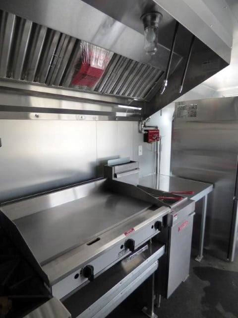 1102-concession-trailer-8.5-x-17-red-food-event-catering-31.jpg Concession Trailer 8.5' X 17' Red - Food Event Catering