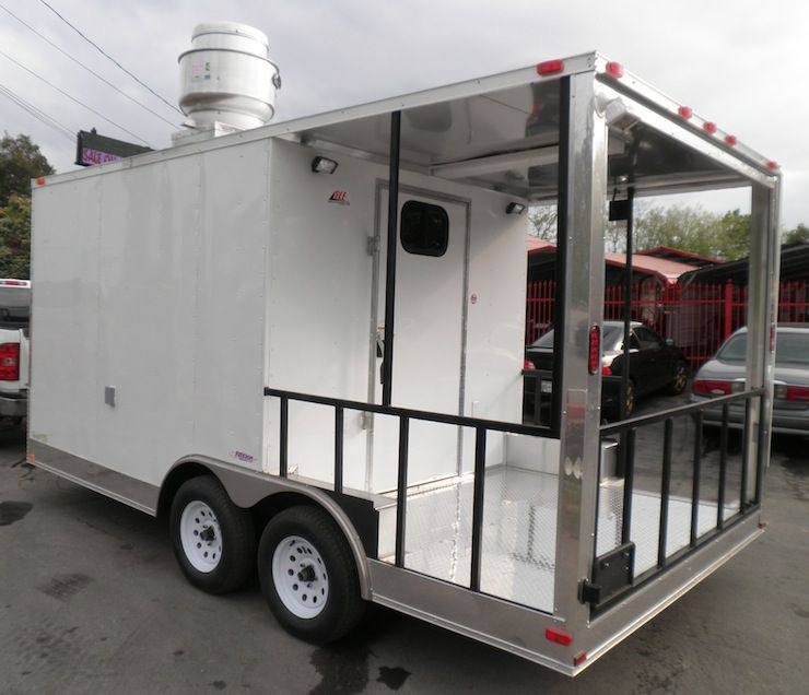1104-concession-trailer-8.5-x-17-white-bbq-smoker-food-vending-8.jpg Concession Trailer 8.5' x 17' White - BBQ Smoker Food Vending