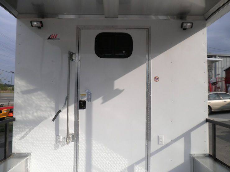 1104-concession-trailer-8.5-x-17-white-bbq-smoker-food-vending-9.jpg Concession Trailer 8.5' x 17' White - BBQ Smoker Food Vending