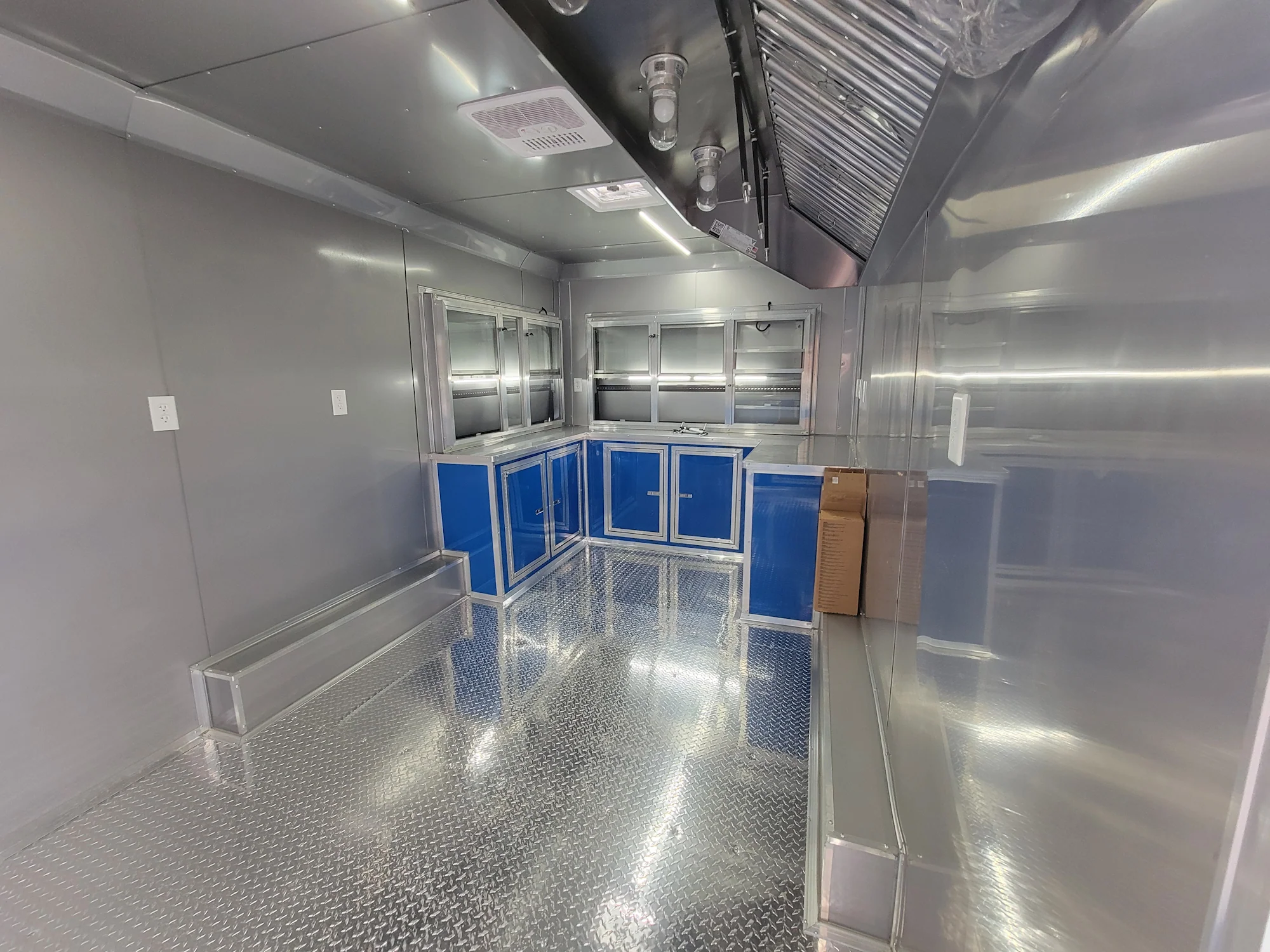 1108-concession-trailer-8.5-x-18-cobalt-blue-with-blackout-walk-on-roof-food-event-catering-11.webp Concession Trailer 8.5' X 18' Cobalt Blue With Blackout & Walk On Roof Food Event Catering