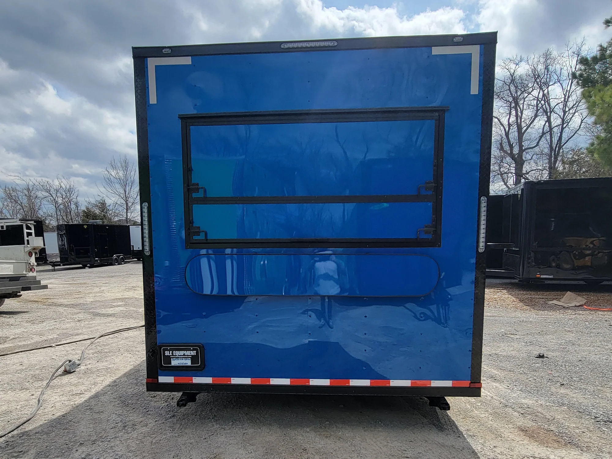 1108-concession-trailer-8.5-x-18-cobalt-blue-with-blackout-walk-on-roof-food-event-catering-7.webp Concession Trailer 8.5' X 18' Cobalt Blue With Blackout & Walk On Roof Food Event Catering