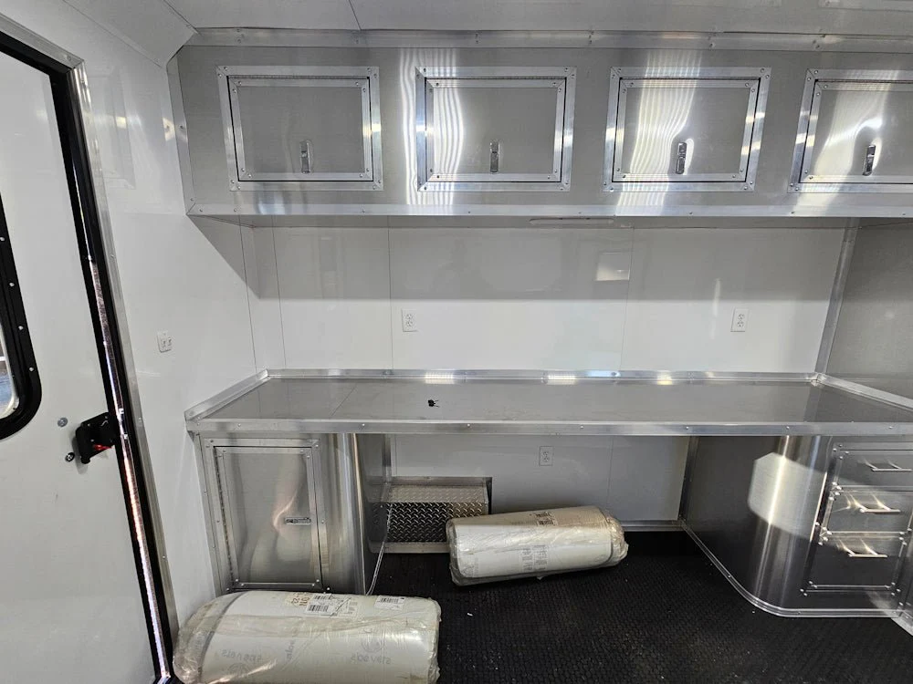 1125-concession-trailer-8.5-x-20-bbq-event-competition-20.webp Concession Trailer 8.5' X 20' BBQ Event Competition