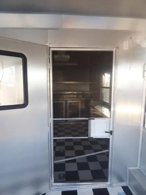 1126-concession-trailer-8.5-x-20-black-bbq-event-catering-30.webp Concession Trailer 8.5' X 20' Black - BBQ Event Catering