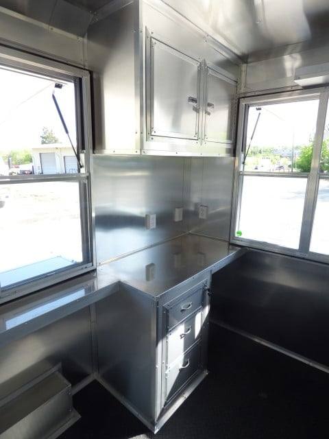 1134-concession-trailer-8.5-x-20-brandywine-food-event-catering-3.jpg Concession Trailer 8.5' X 20' Brandywine - Food Event Catering