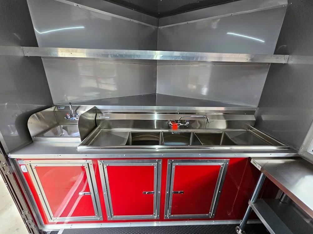 1147-concession-trailer-8.5-x-20-red-pizza-vending-17.jpg Concession Trailer 8.5' X 20' Red Pizza Vending