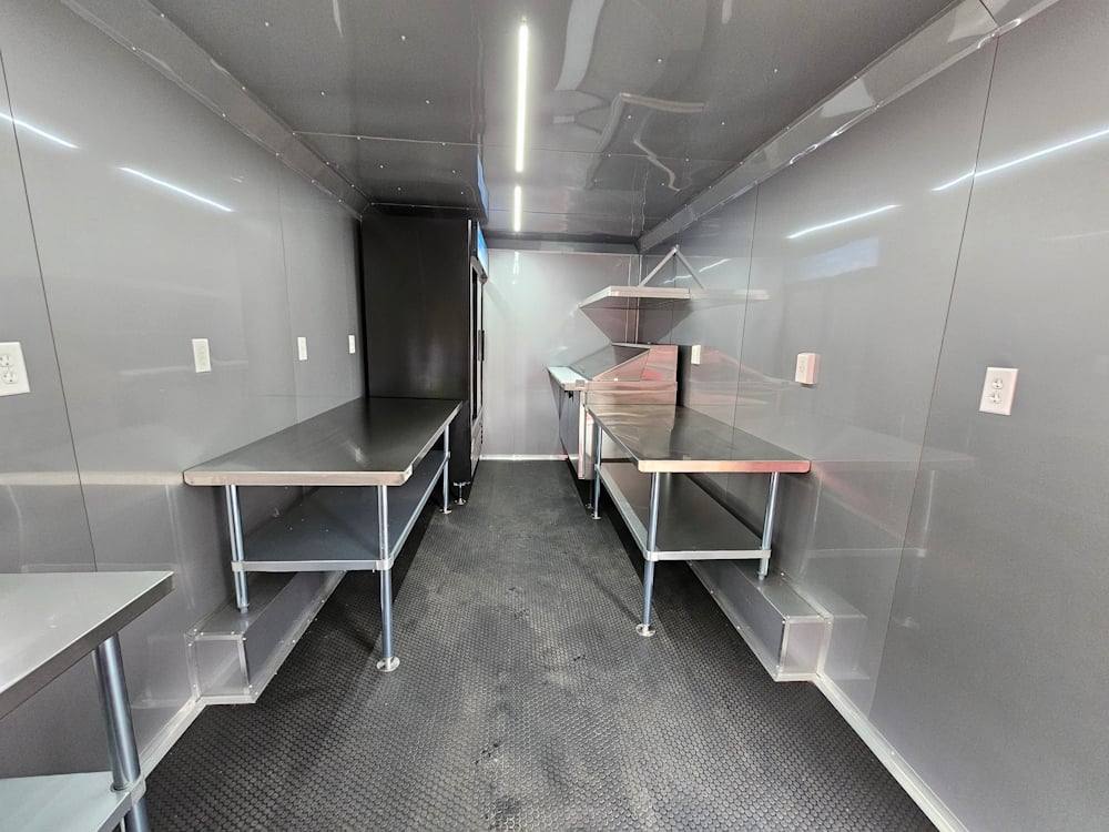 1147-concession-trailer-8.5-x-20-red-pizza-vending-20.jpg Concession Trailer 8.5' X 20' Red Pizza Vending