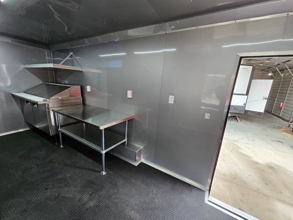 1147-concession-trailer-8.5-x-20-red-pizza-vending-21.jpg Concession Trailer 8.5' X 20' Red Pizza Vending