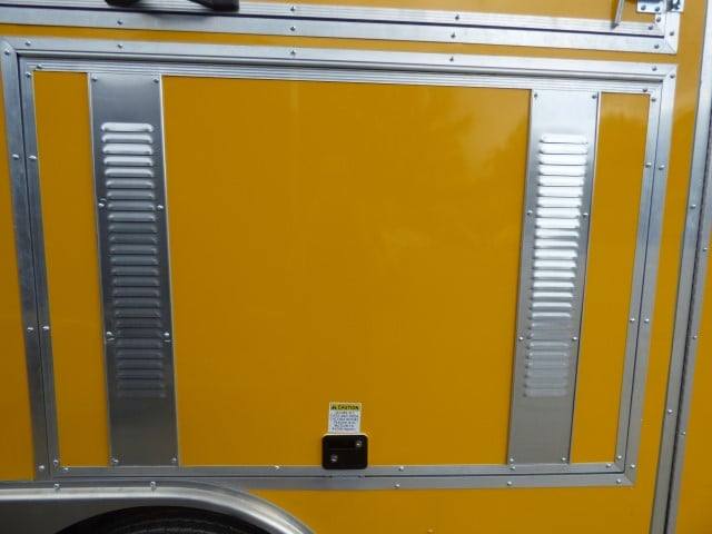 1156-concession-trailer-8.5-x-20-yellow-bbq-event-catering-33.jpg Concession Trailer 8.5' X 20' Yellow - BBQ Event Catering