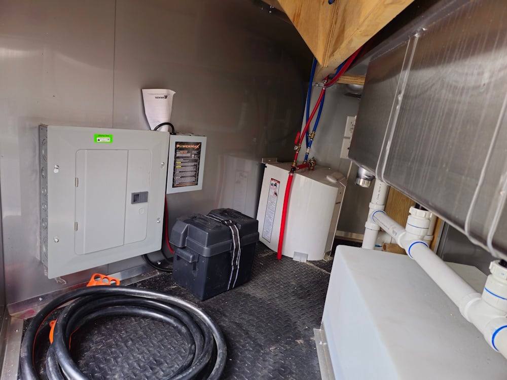 1164-concession-trailer-8.5-x-22-black-bbq-smoker-event-catering-16.jpg Concession Trailer 8.5' X 22' Black BBQ Smoker Event Catering