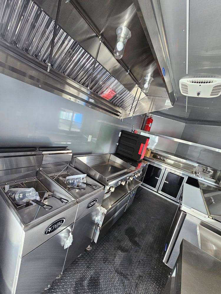 1164-concession-trailer-8.5-x-22-black-bbq-smoker-event-catering-21.jpg Concession Trailer 8.5' X 22' Black BBQ Smoker Event Catering