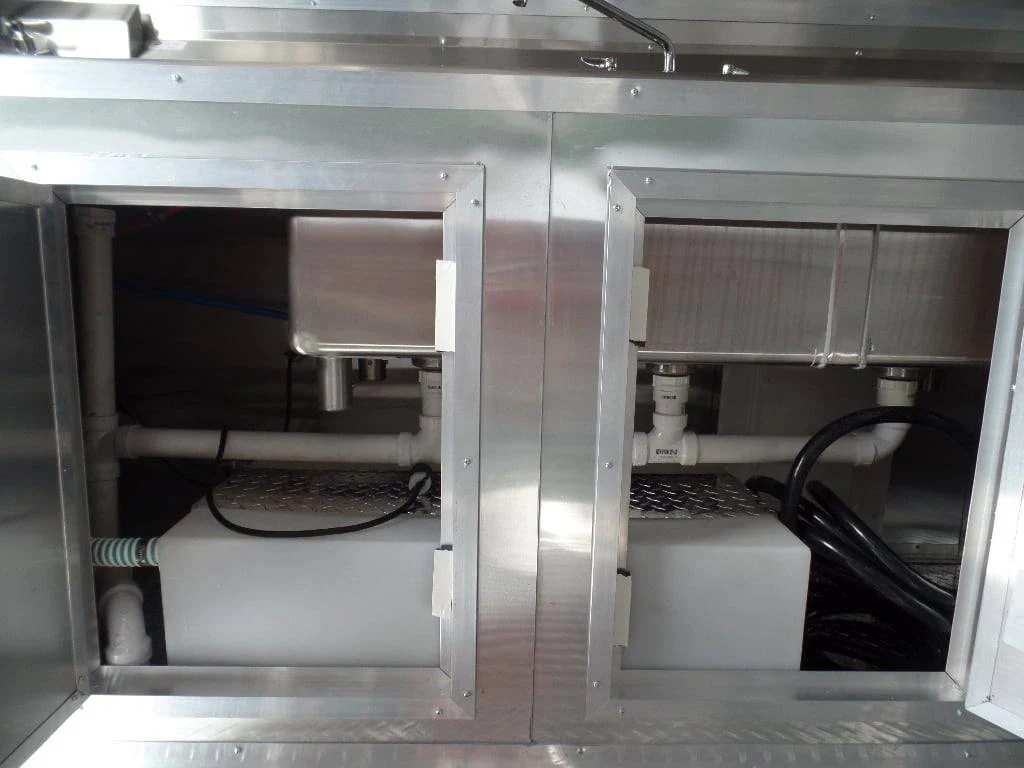 117-8.5-x-16-concession-trailer-food-orange-event-catering-18.webp 8.5' x 16' Concession Trailer Food Orange Event Catering