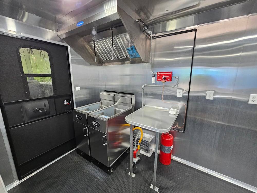 1180-concession-trailer-8.5-x-24-black-event-bbq-catering-29.jpg Concession Trailer 8.5' X 24' Black Event BBQ Catering