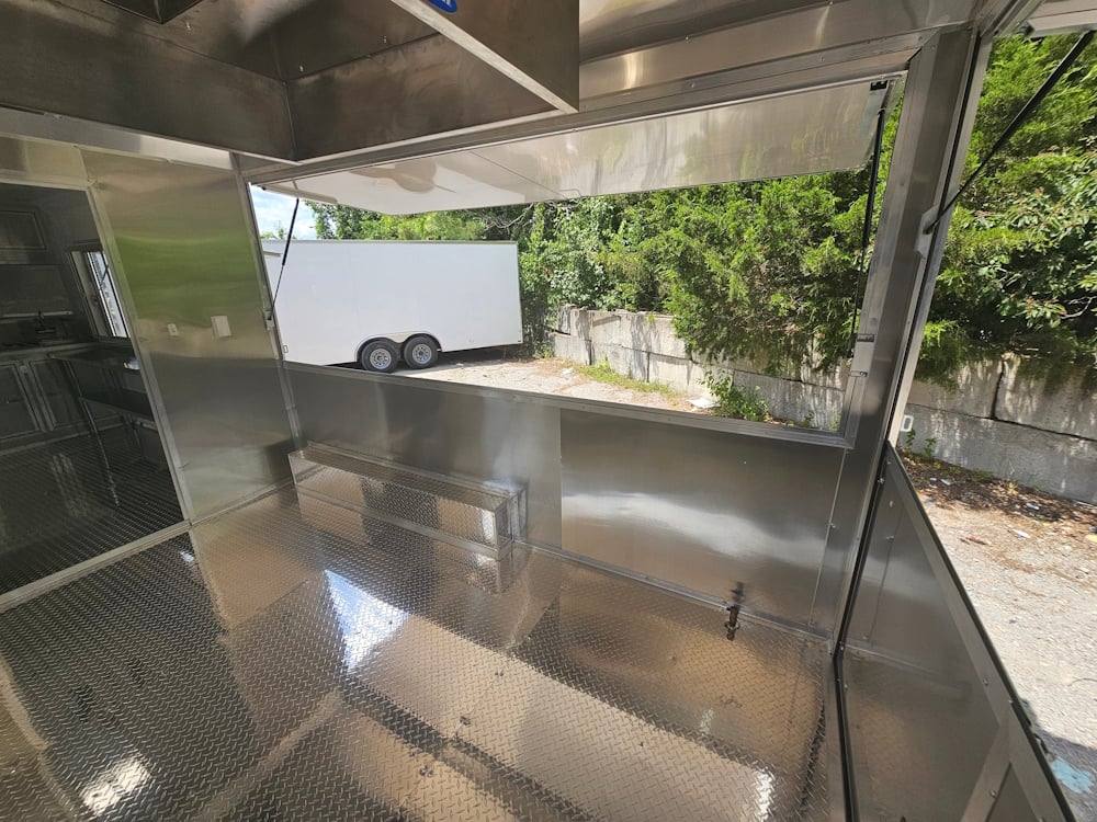 1183-concession-trailer-8.5-x-24-black-kettle-corn-vending-32.jpg Concession Trailer 8.5' X 24' Black Kettle Corn Vending