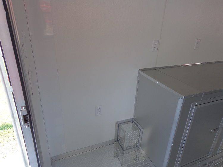 1197-concession-trailer-8.5-x-24-white-enclosed-custom-smoker-bbq-vending-20.jpg Concession Trailer 8.5' x 24' White Enclosed Custom Smoker BBQ Vending