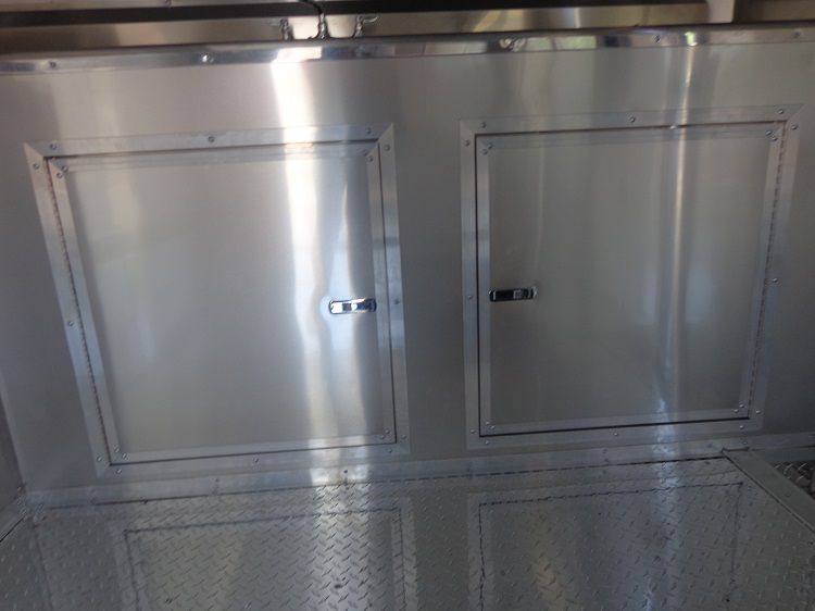 1210-concession-trailer-8.5-x-26-silver-bbq-smoker-food-catering-33.jpg Concession Trailer 8.5' x 26' Silver - BBQ Smoker Food Catering