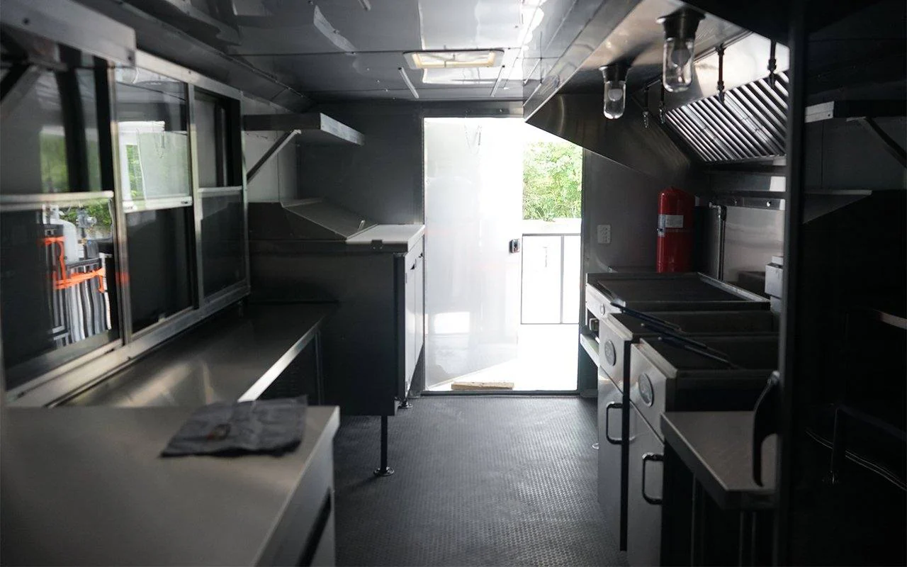 1211-concession-trailer-8.5-x-26-white-bbq-event-catering-22.webp Concession Trailer 8.5' X 26' White BBQ Event Catering