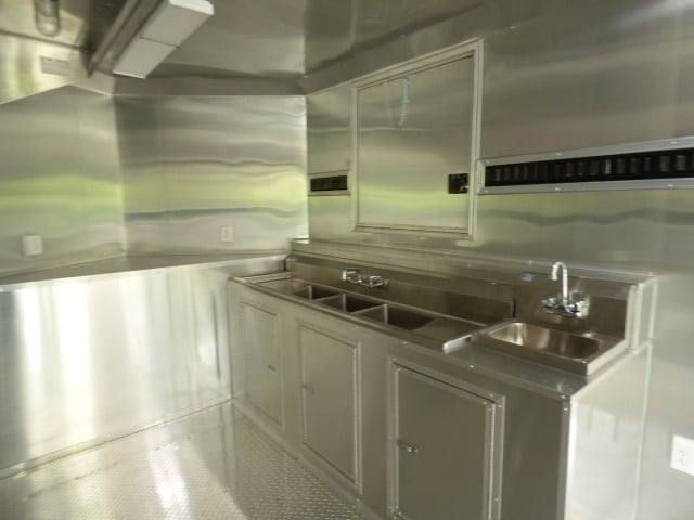 1224-concession-trailer-8.5-x-28-white-food-event-catering-7.jpg Concession Trailer 8.5' X 28' White - Food Event Catering