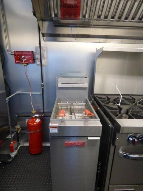 1230-concession-trailer-8.5-x-30-white-food-event-catering-15.jpg Concession Trailer 8.5' X 30' White - Food Event Catering