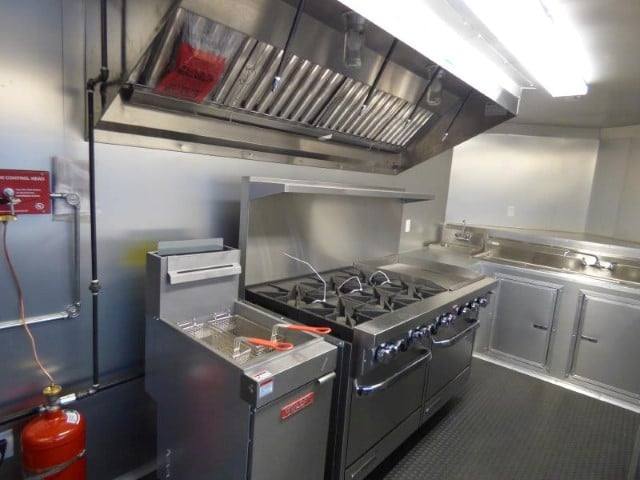1230-concession-trailer-8.5-x-30-white-food-event-catering-22.jpg Concession Trailer 8.5' X 30' White - Food Event Catering