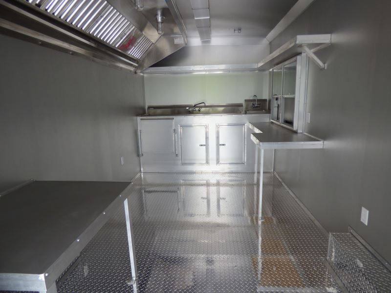 1240-concession-trailer-8.5-x-31-gooseneck-black-bbq-catering-17.jpg Concession Trailer 8.5' x 31' Gooseneck Black - BBQ Catering