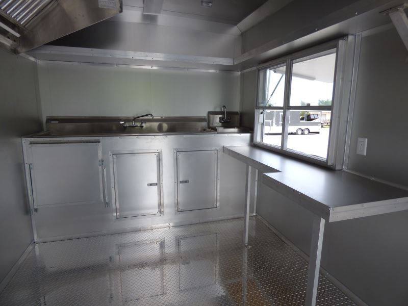 1240-concession-trailer-8.5-x-31-gooseneck-black-bbq-catering-8.jpg Concession Trailer 8.5' x 31' Gooseneck Black - BBQ Catering